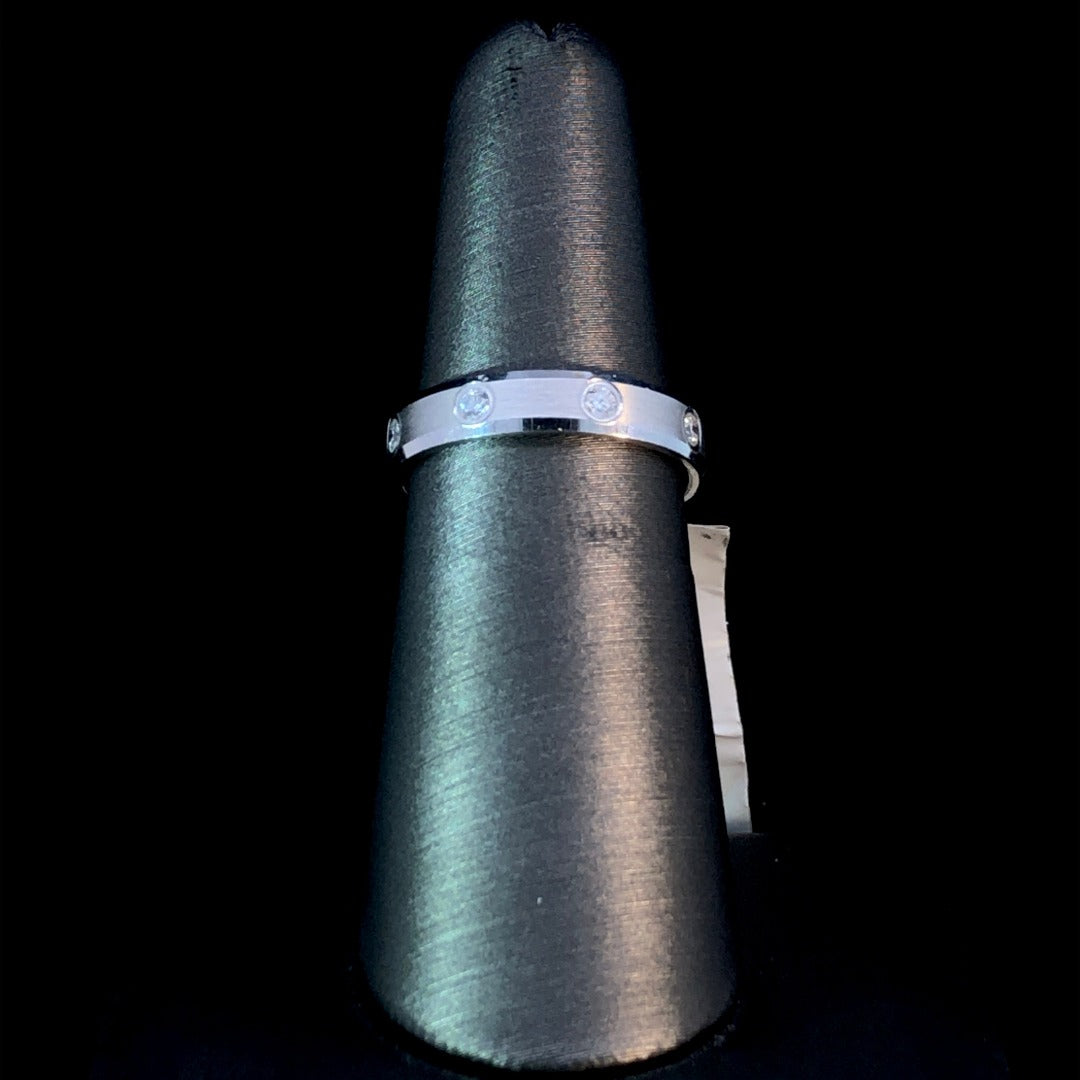 115997 - .32 ctw diamond band