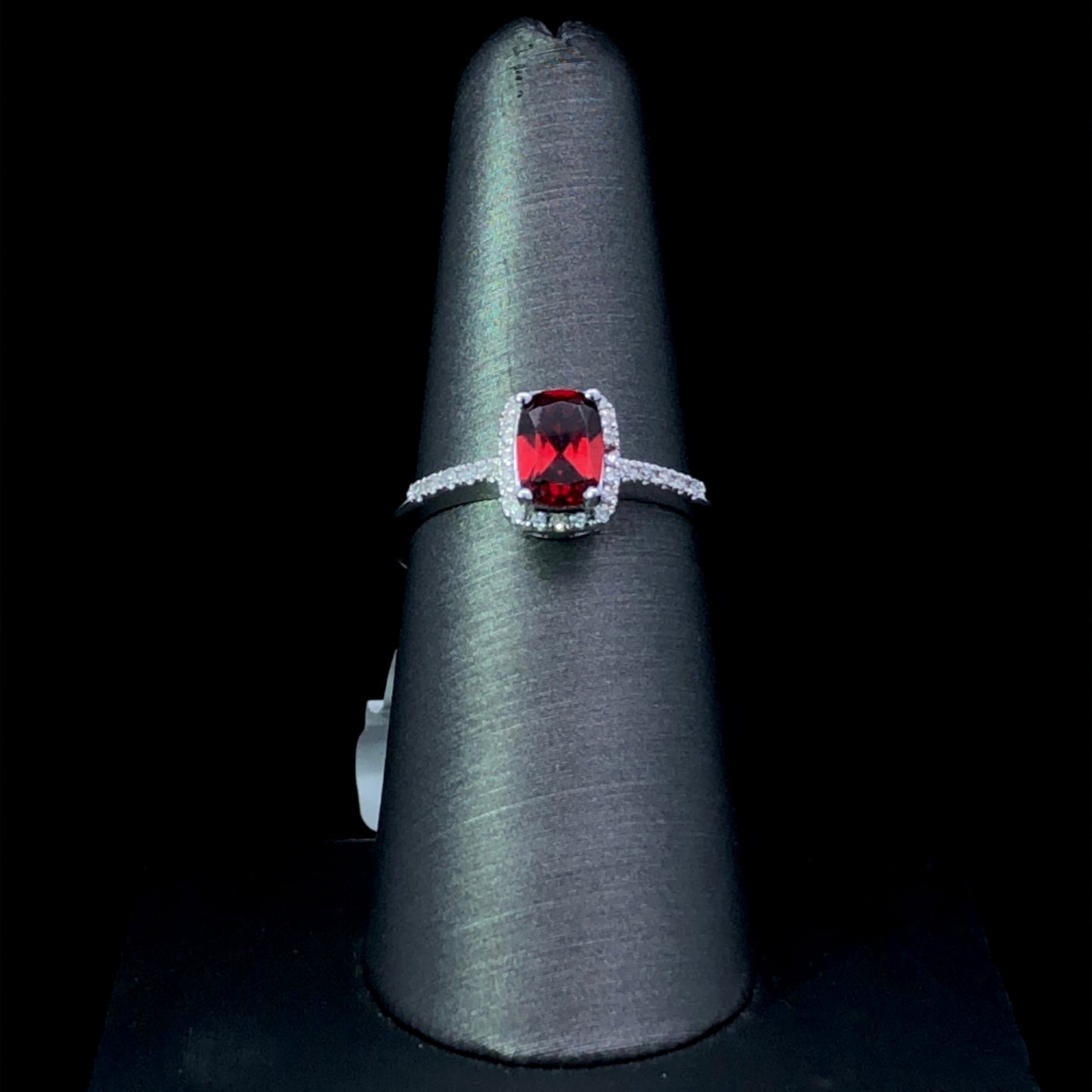 159453 - .10 ctw garnet and diamond ring