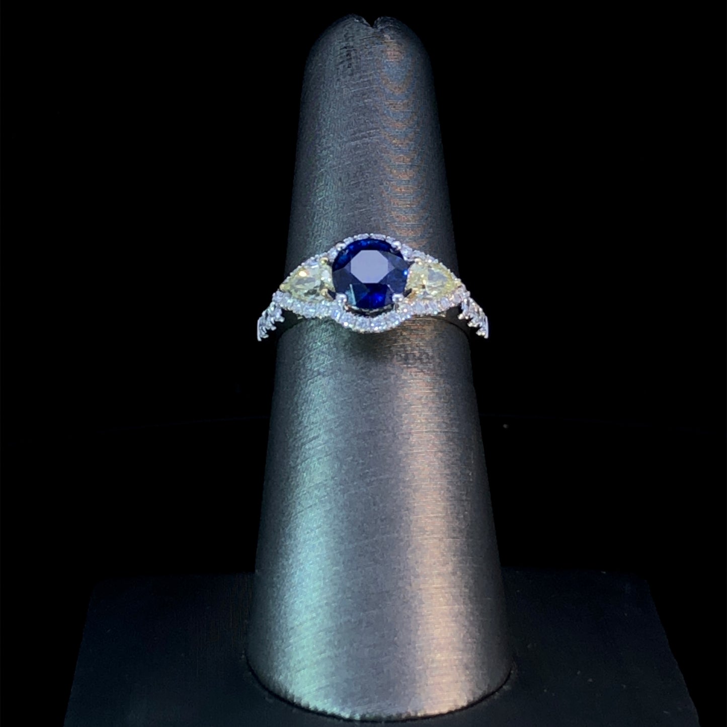 157637 - 2.59 ctw sapphire and diamond ring