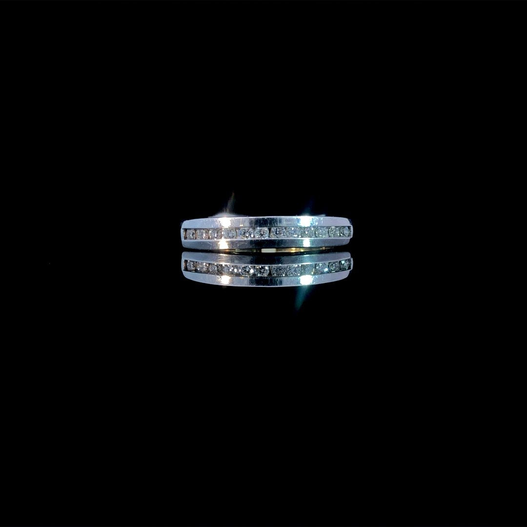145461 - .48 ctw diamond band