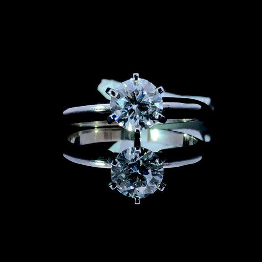 160141 - .90 ct diamond ring