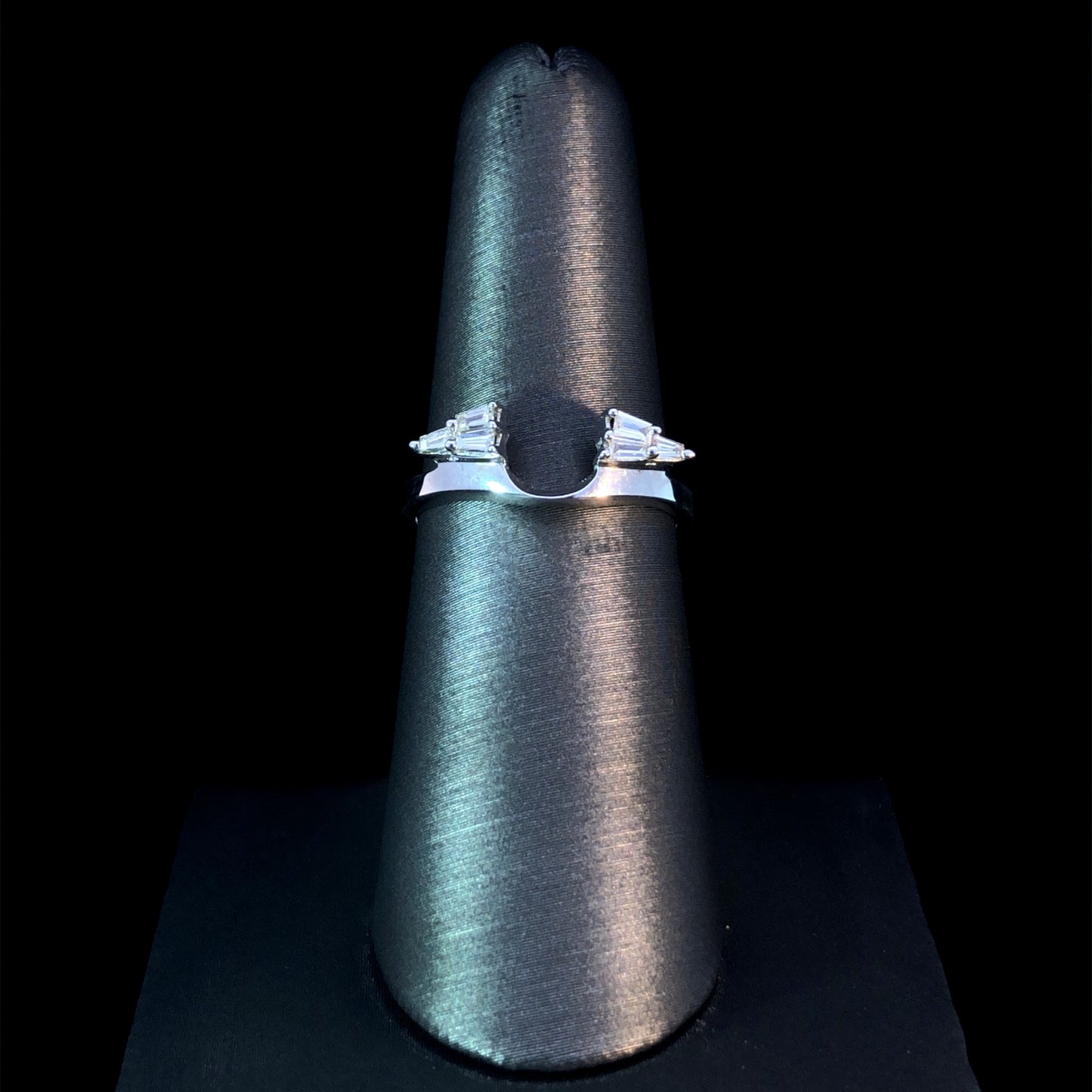 116382 - .20 ctw diamond ring wrap