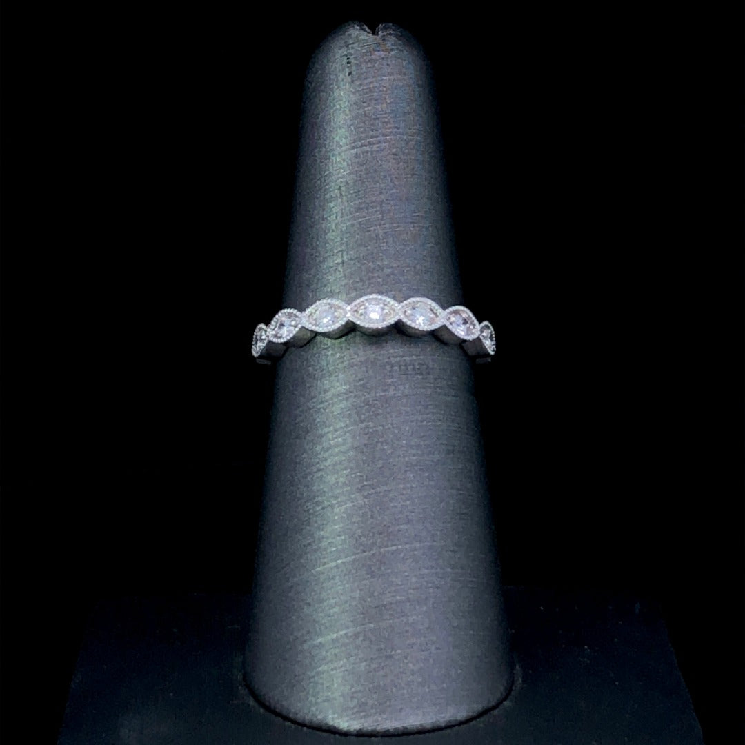 158940 - .25 ctw diamond band