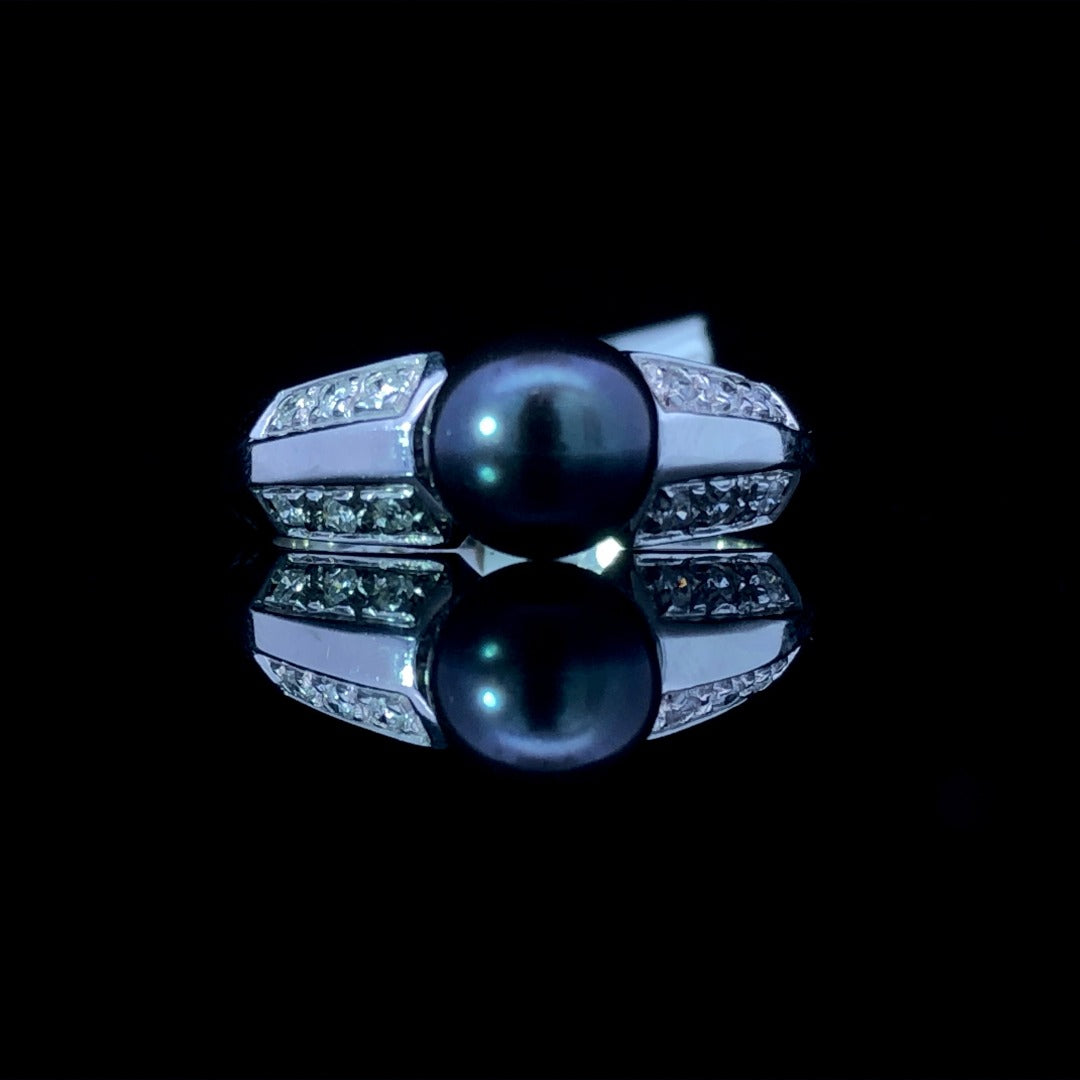 137577 - Tahitian Pearl and Diamond Ring