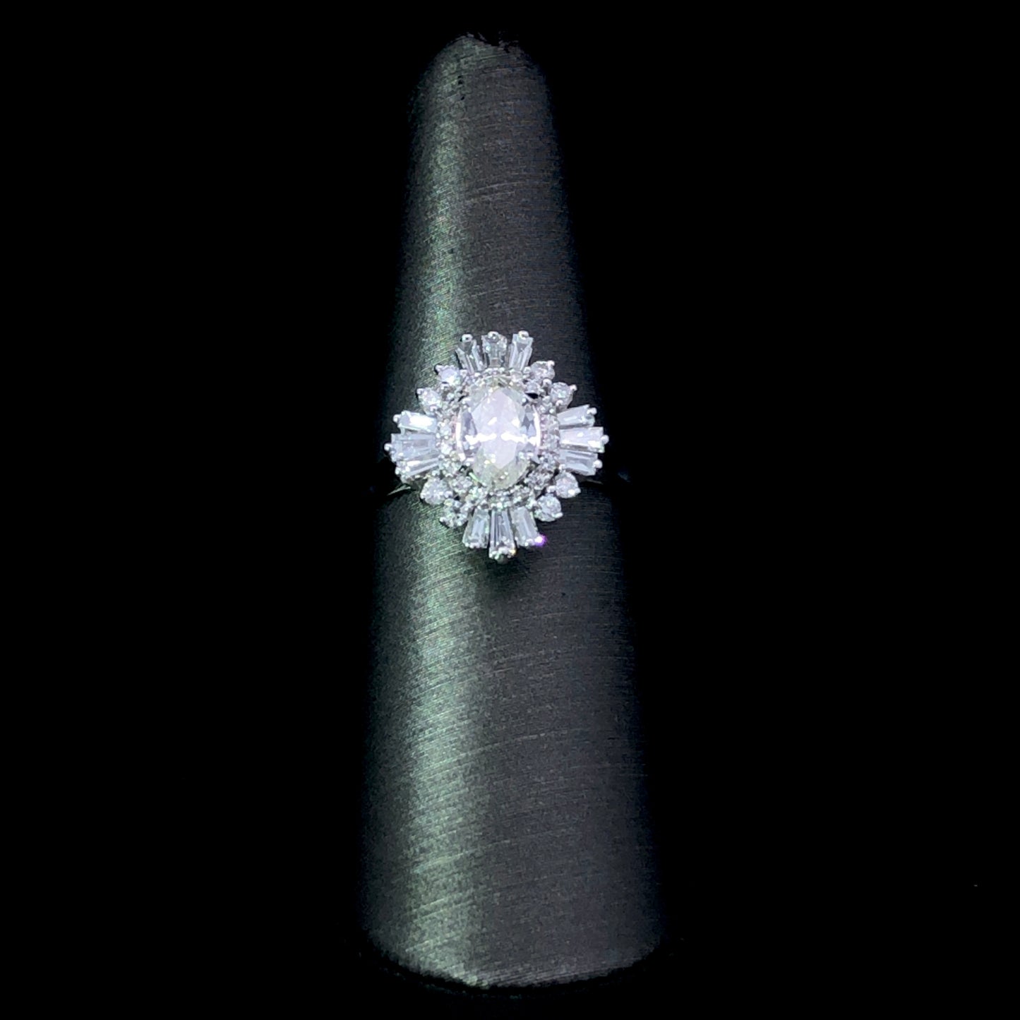 161954 - 1.25 ctw diamond ring