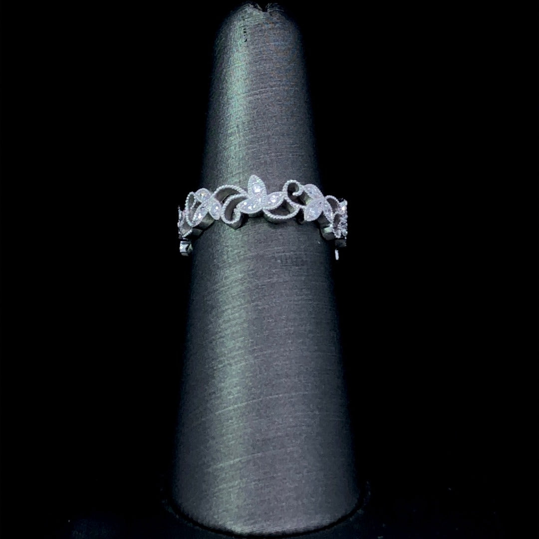 160464 - .14 ctw diamond band