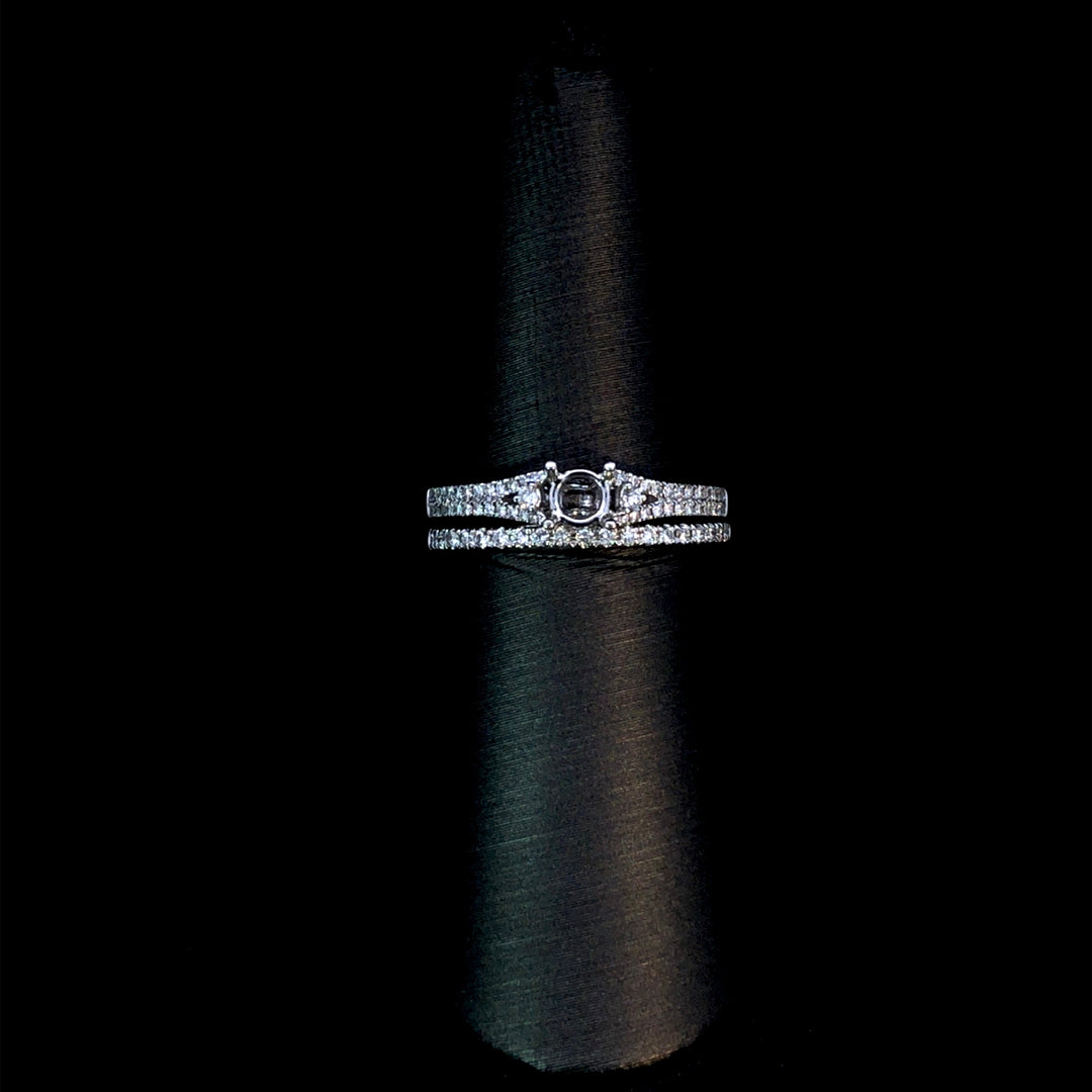 153437 - .26 ctw diamond semi mount