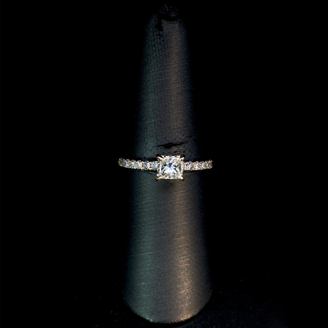 166335 - .91 ctw diamond ring