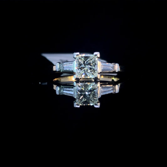 114102 - 1.00 ctw diamond ring
