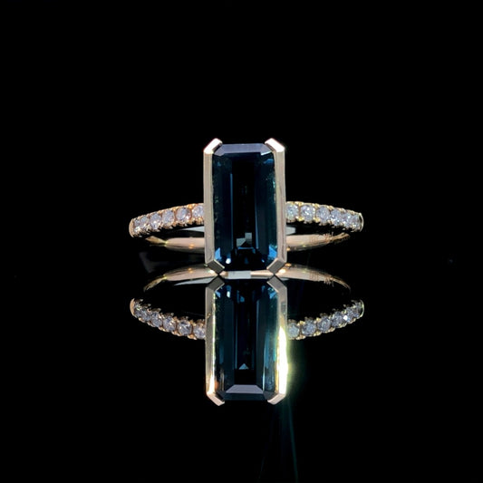 163348 - 2.11 ctw blue topaz and diamond ring