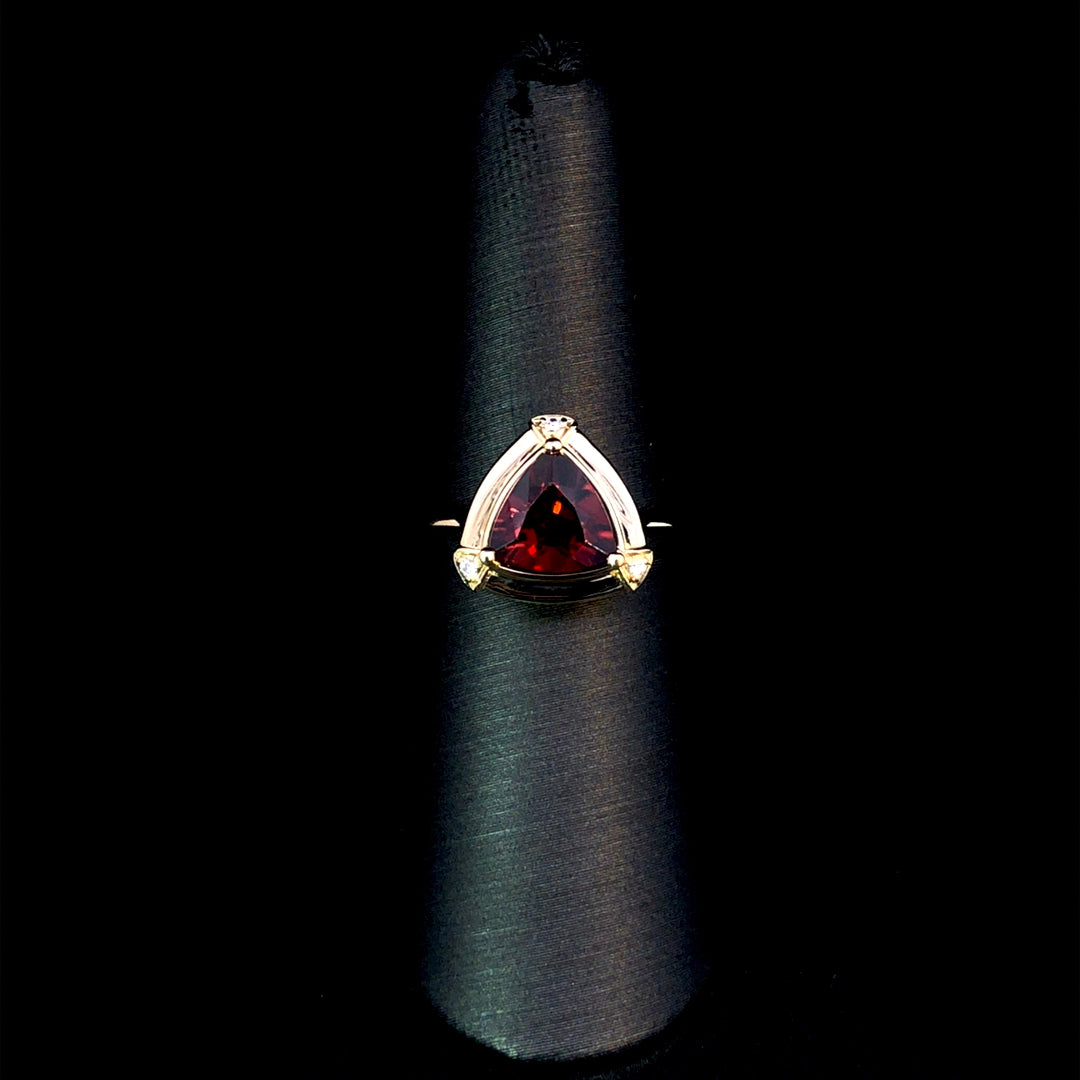 165790 - 1.90 ctw garnet and diamond ring