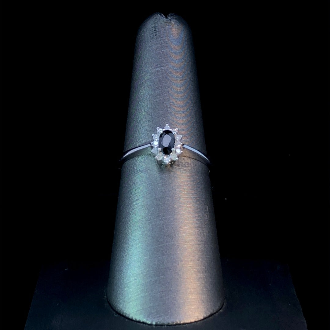 137587 - .41 ctw Sapphire and Diamond Ring