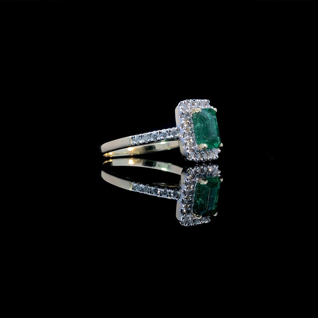 164141 - 1.48 ctw emerald and diamond ring