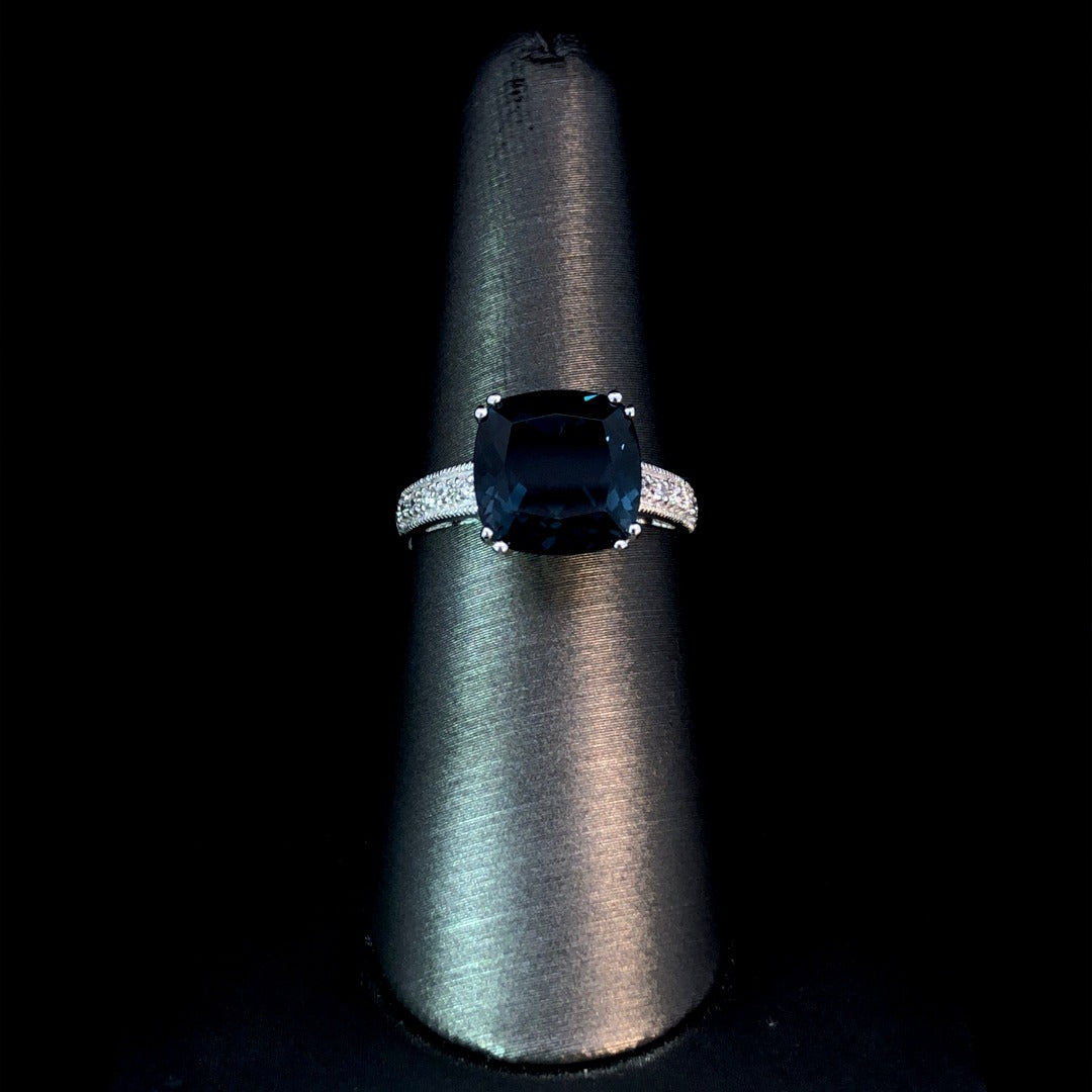 4.26 ctw blue topaz and diamond ring