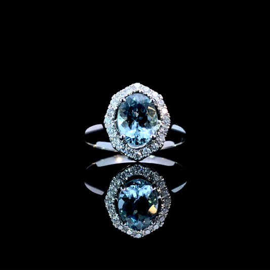 165793 - 1.35 ctw aquamarine and diamond ring