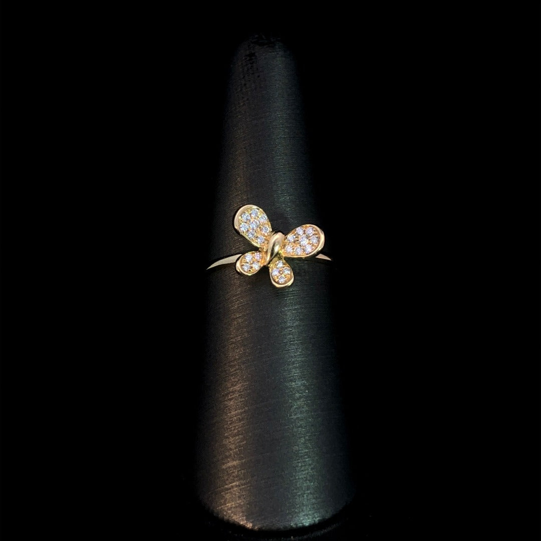 163221 - .15 ctw diamond ring