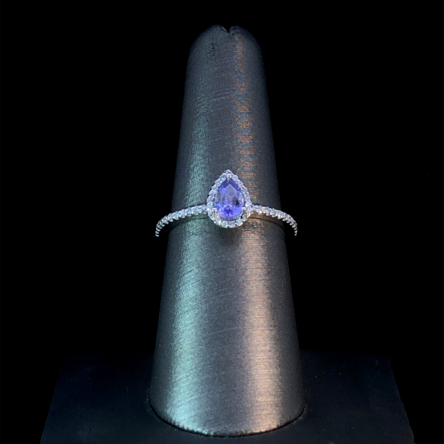156057 - .63 ctw tanzanite and diamond ring