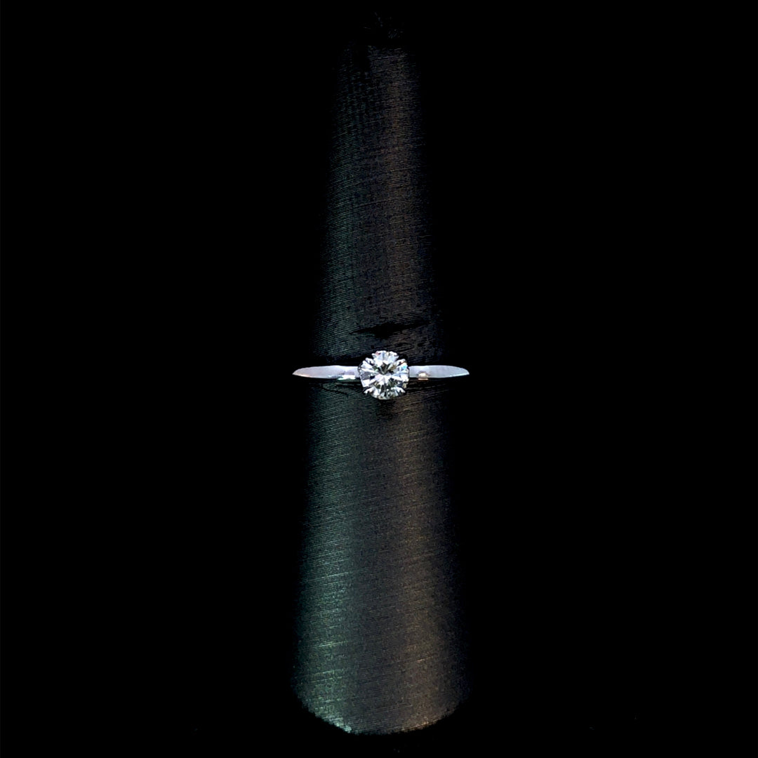 166507 - .31ctw diamond ring
