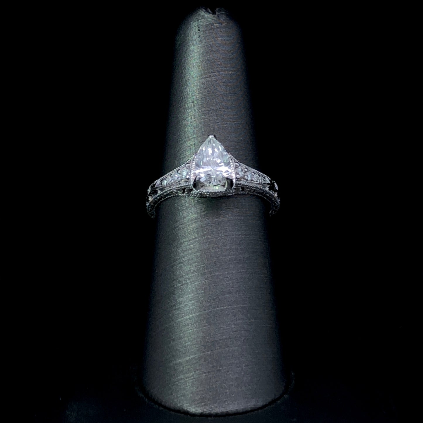156027 - .91 ctw diamond ring