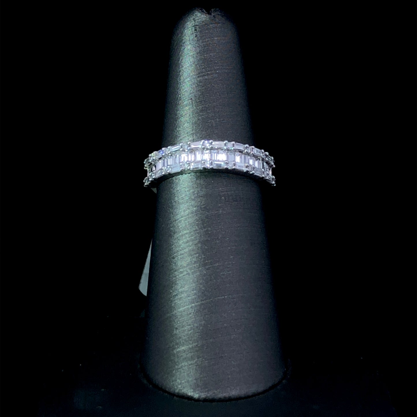 157733 - 1.15 ctw diamond band