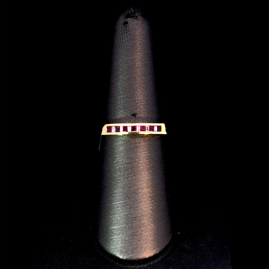 118530 - .50 ctw ruby and diamond ring