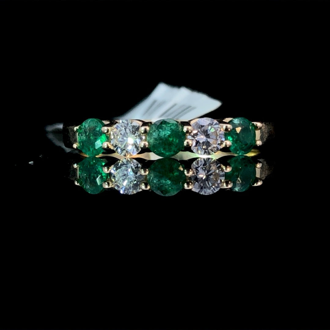 160758 - .77 ctw emerald and diamond ring