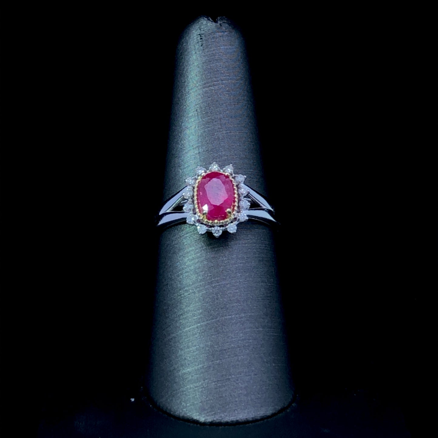 161661 - 1.69 ctw ruby and diamond ring