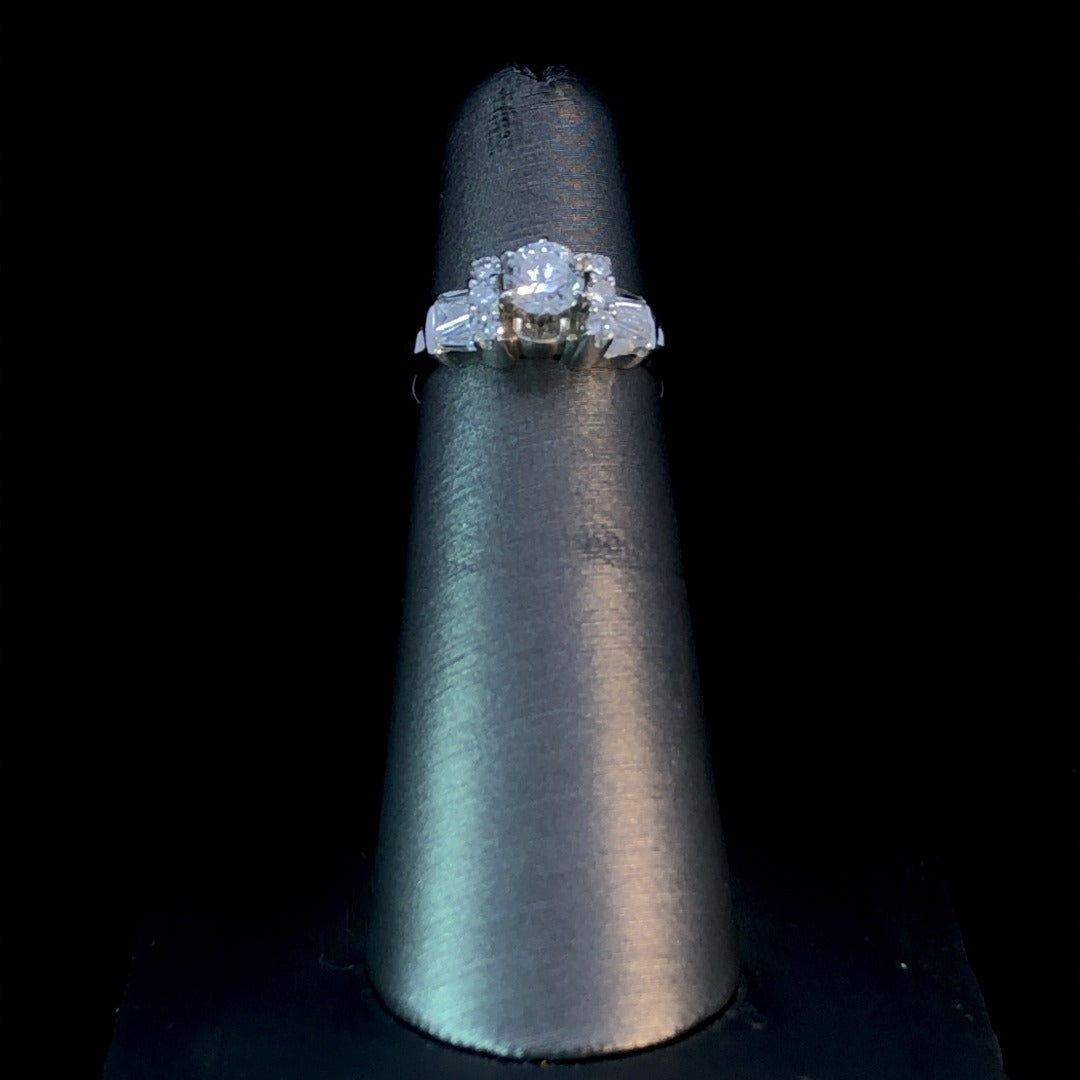 112720 - .75 ctw round diamond ring