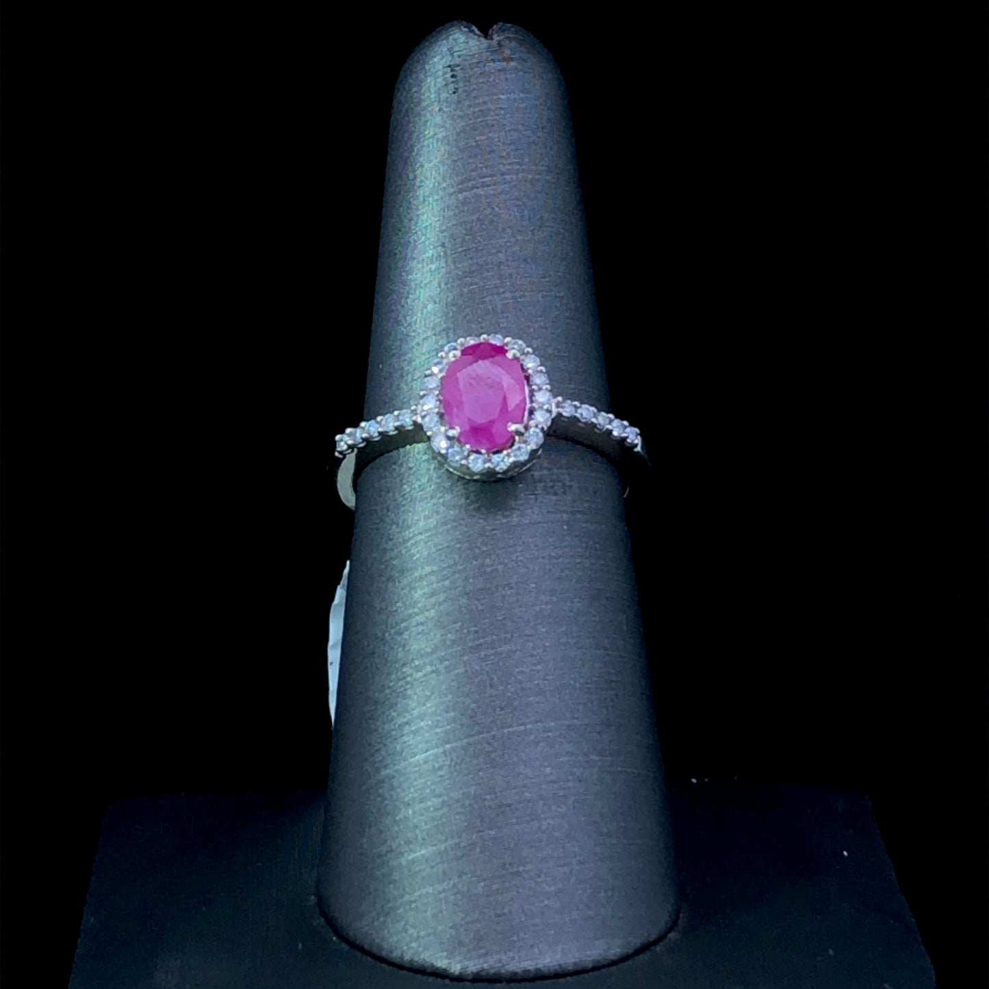 149063 - 1.16 ctw ruby and diamond ring