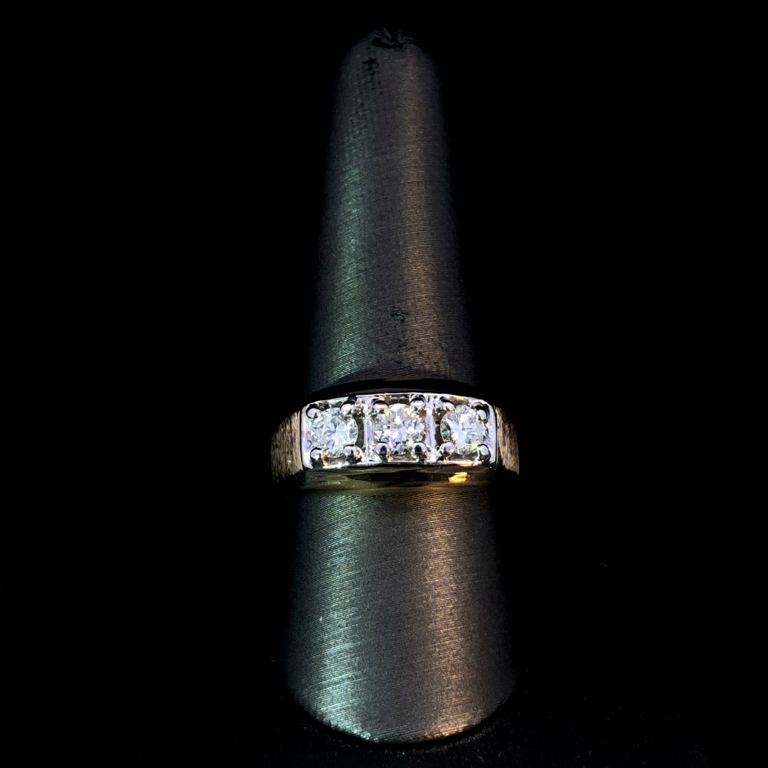 163552 - .93 ctw diamond ring