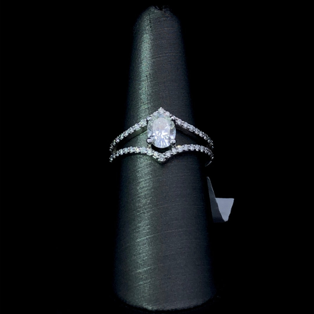160571 - 1.35 ctw diamond ring