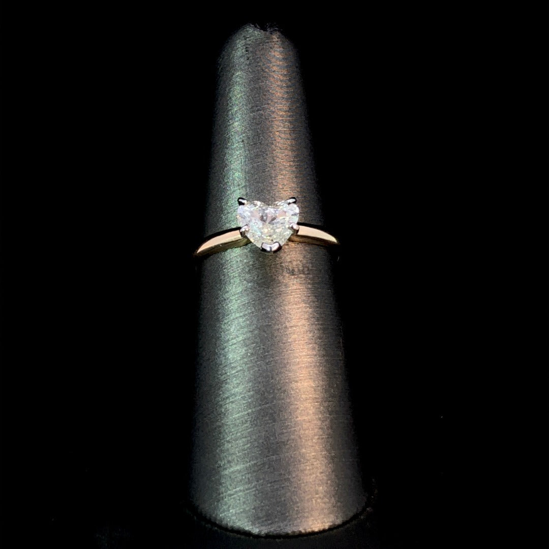 111513 - .72 ctw diamond ring