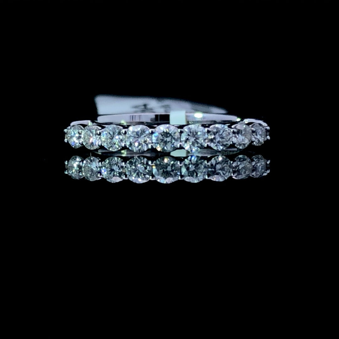 156844 - .44 ctw diamond band