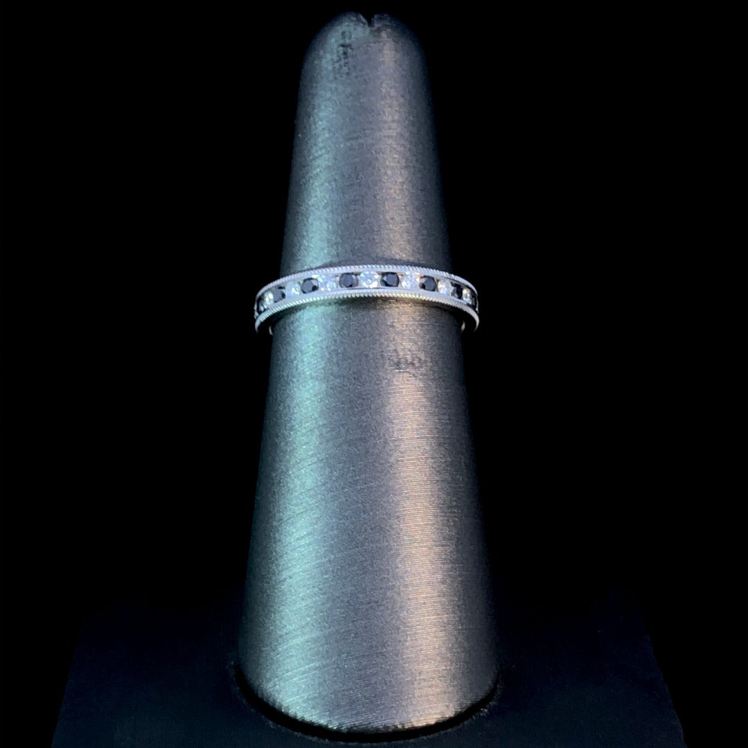 132746 - .34 ctw diamond anniversary band
