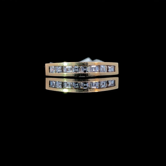 104262 - .58 ctw diamond band