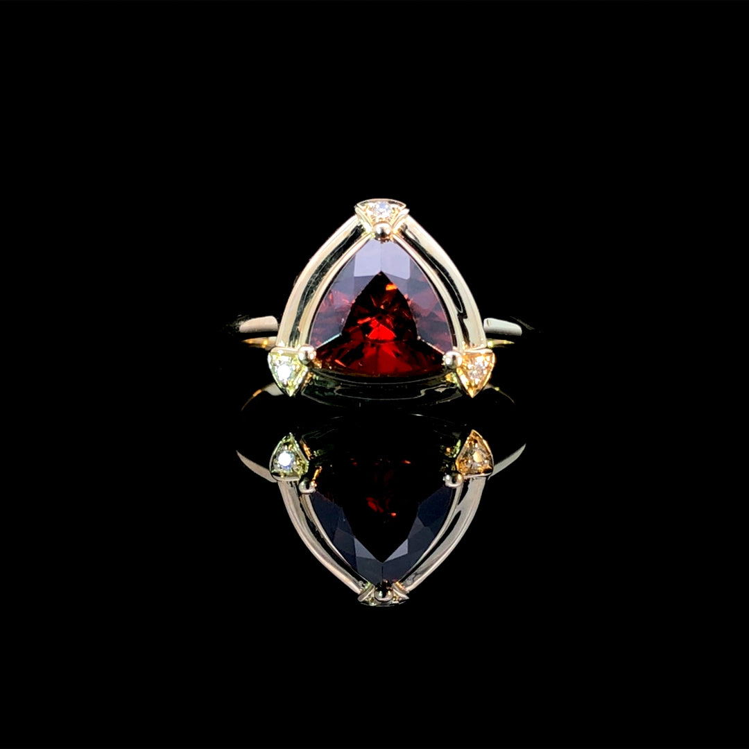 165790 - 1.90 ctw garnet and diamond ring