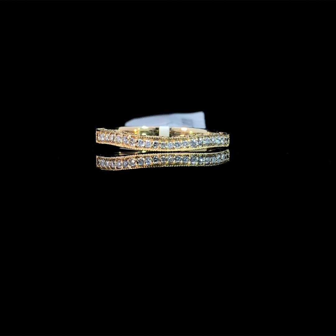 137060 - .15 ctw diamond band