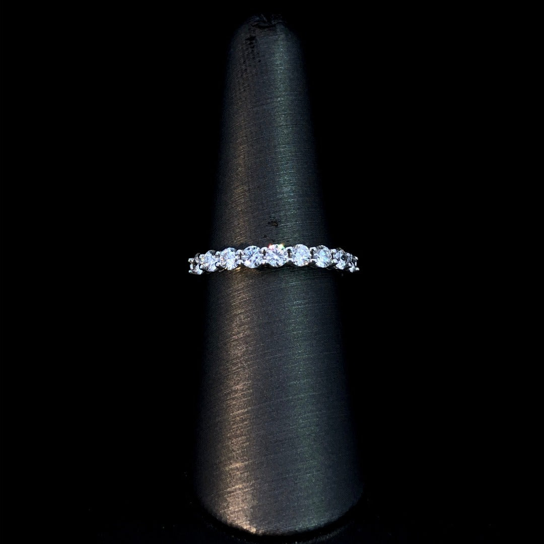 162130 - .75 ctw diamond band