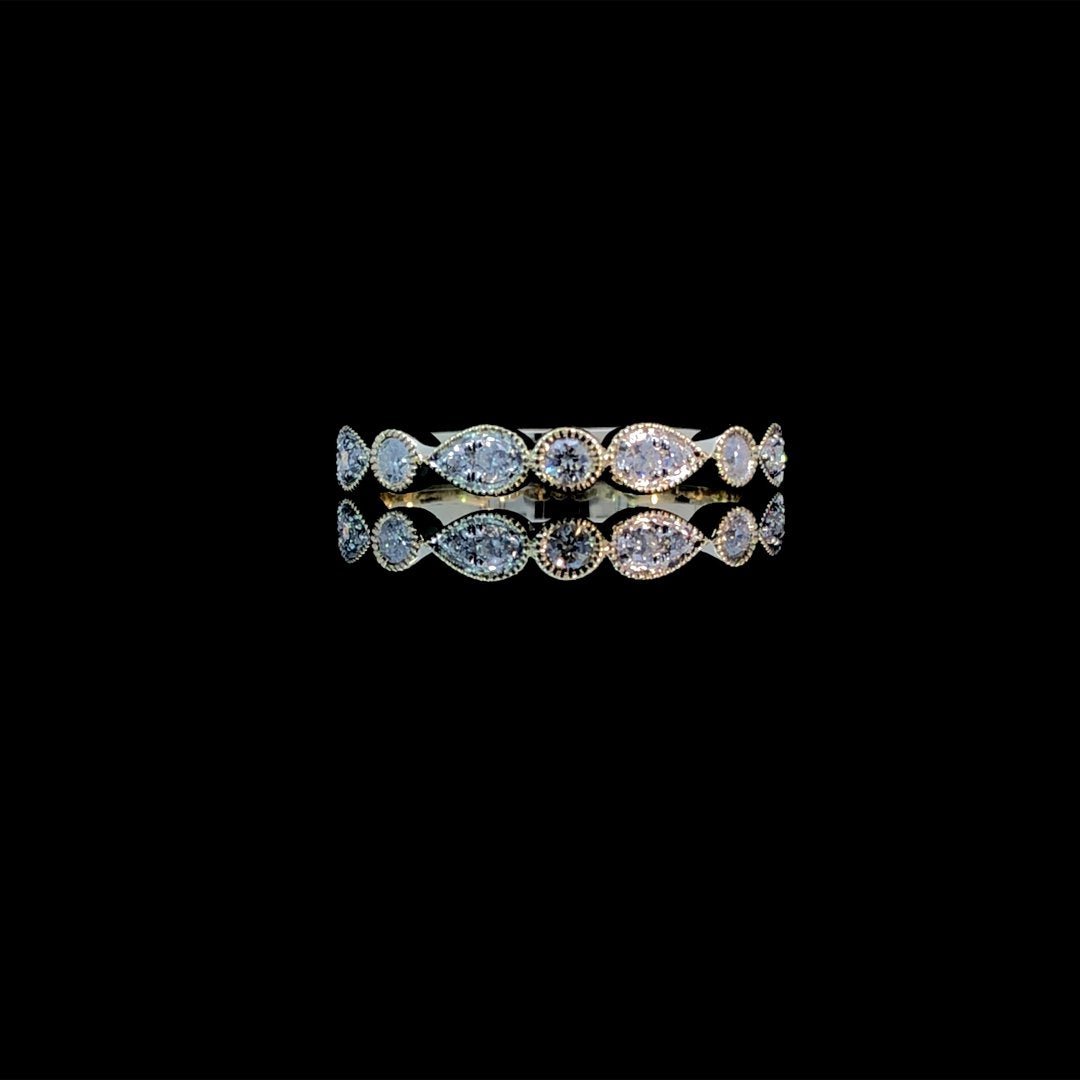 164293 - .20 ctw diamond ring