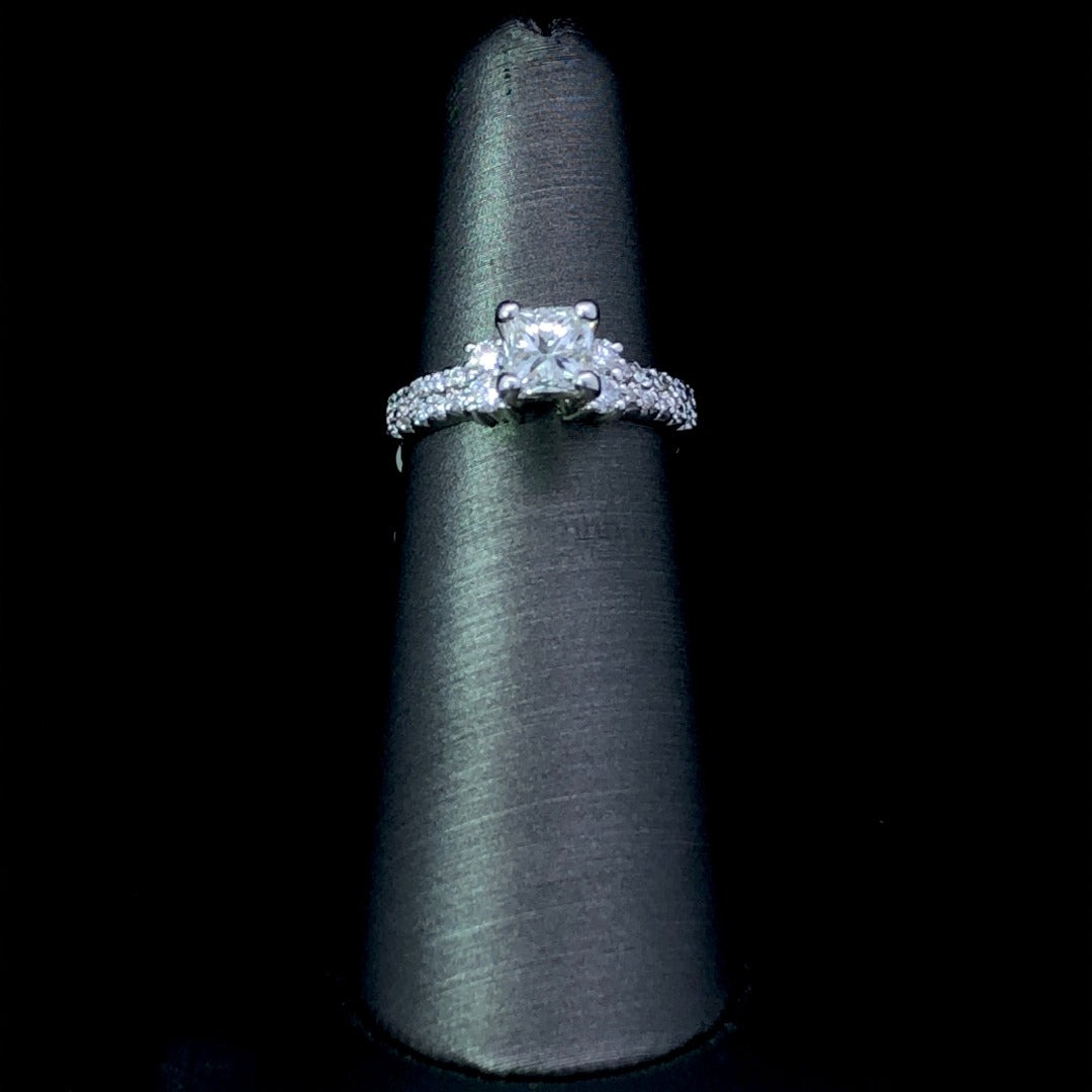 158421 - 1.25 ctw diamond ring
