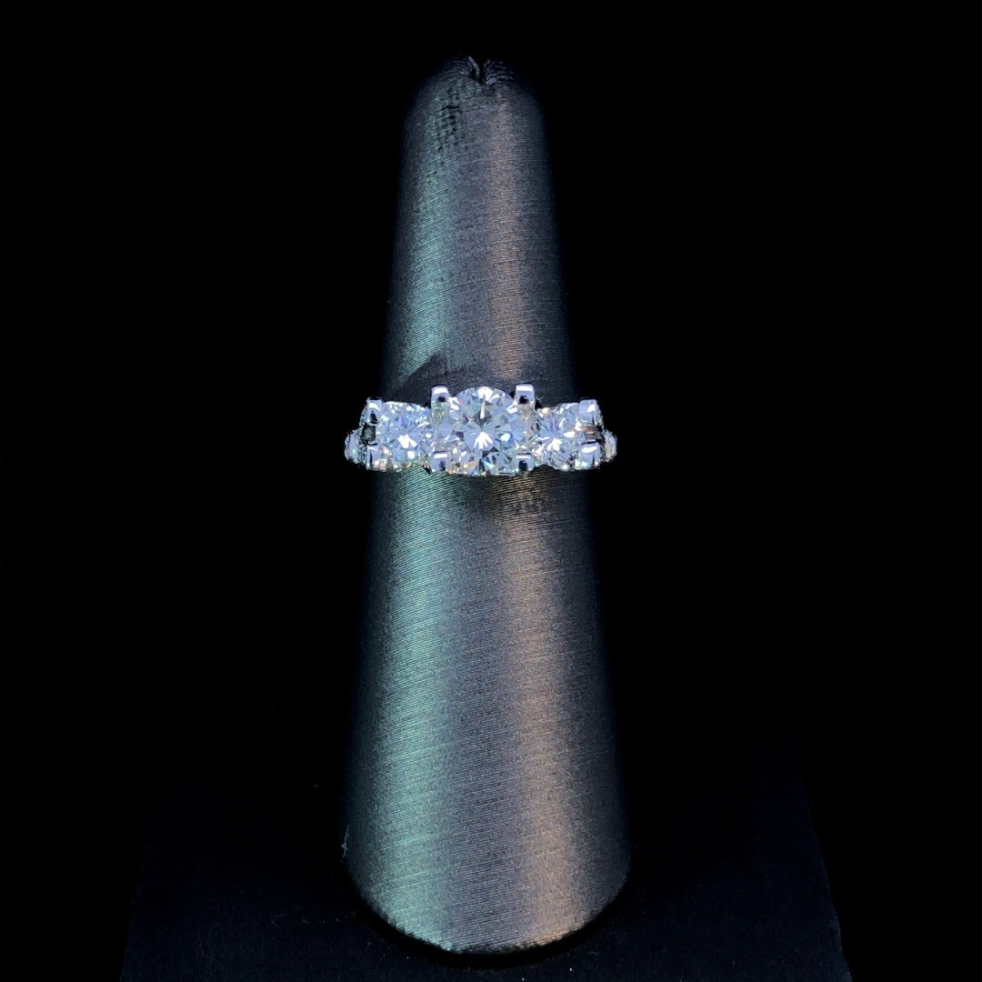 162652 - 2.07 ctw diamond ring