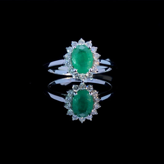 159938 - .76 ctw emerald and diamond ring
