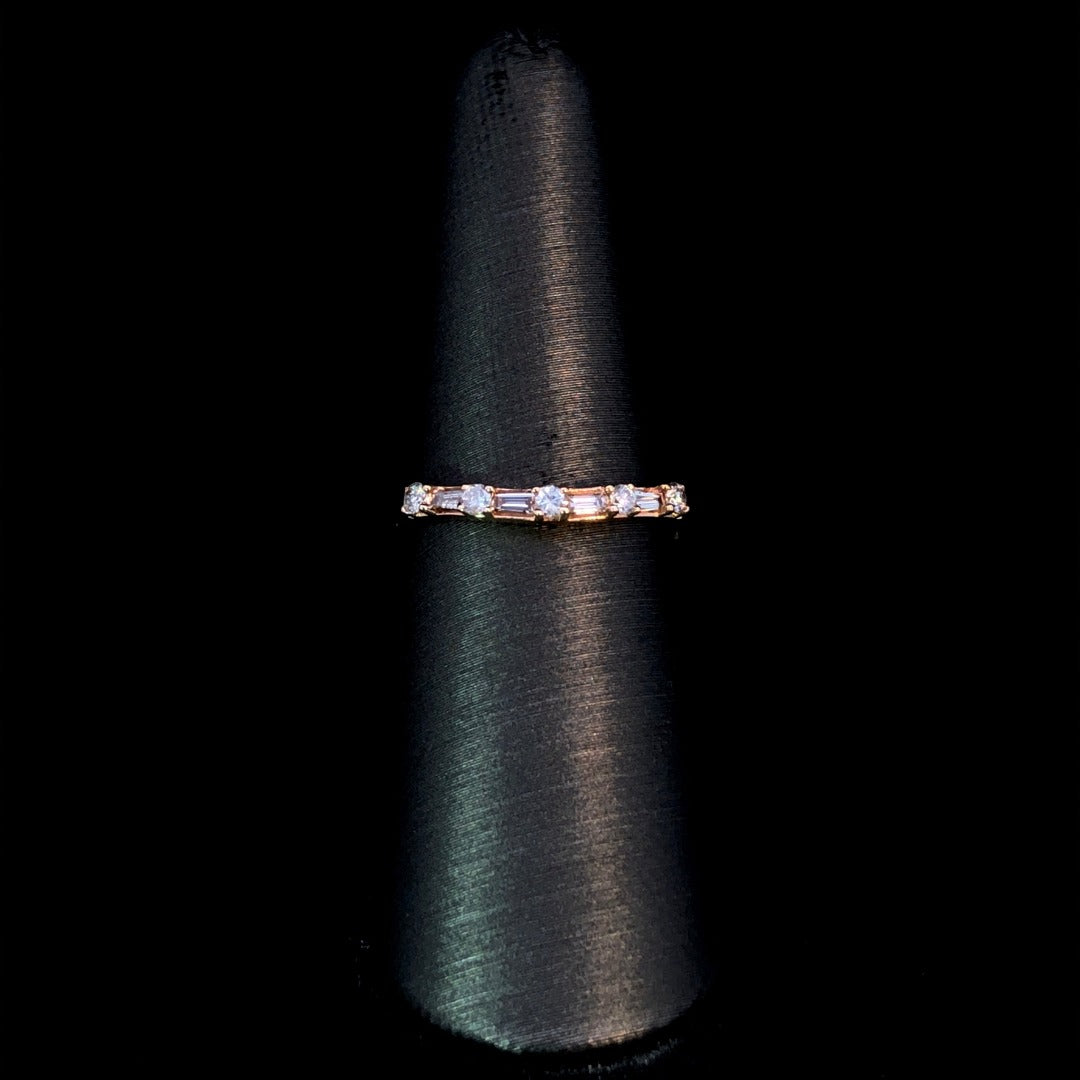 149129 - .32 ctw diamond band