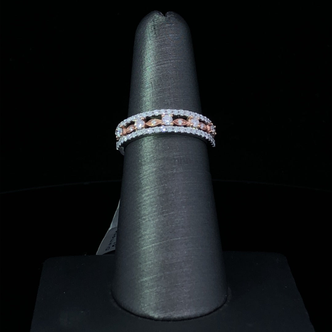 152238 - .51 ctw diamond band