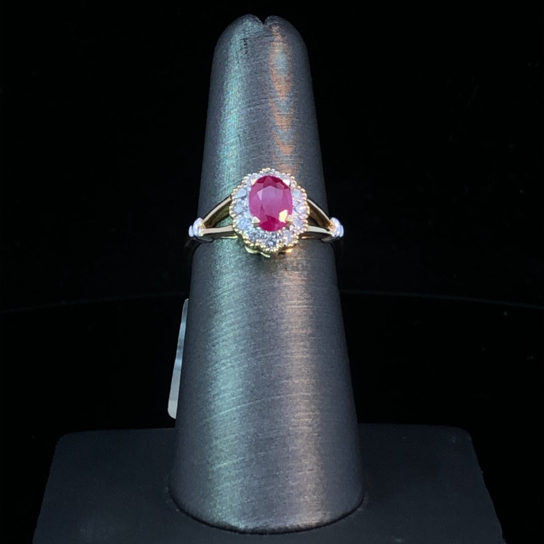 156633 - 1.30 ctw Ruby and diamond ring
