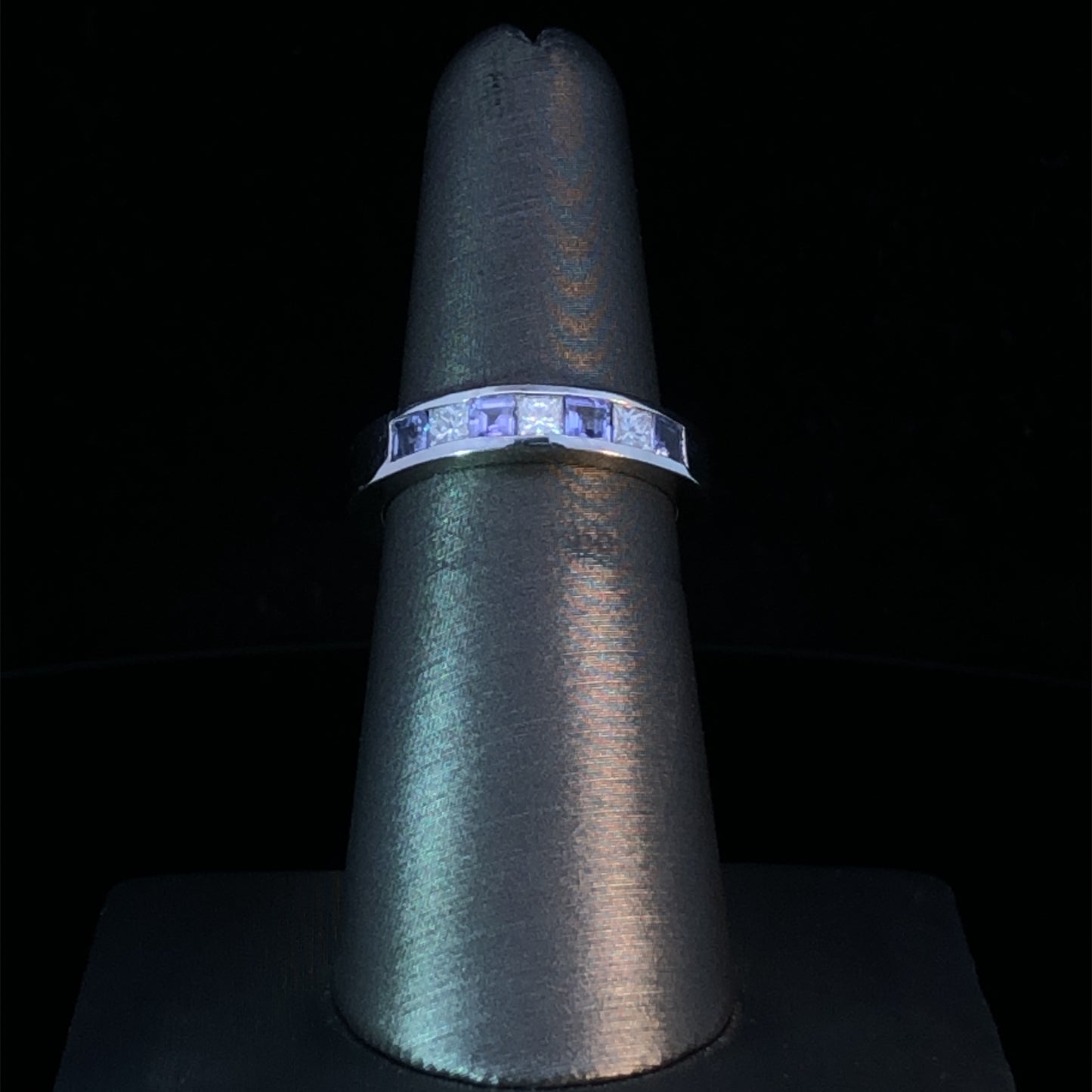 129547 - .69 ctw diamond and tanzanite ring