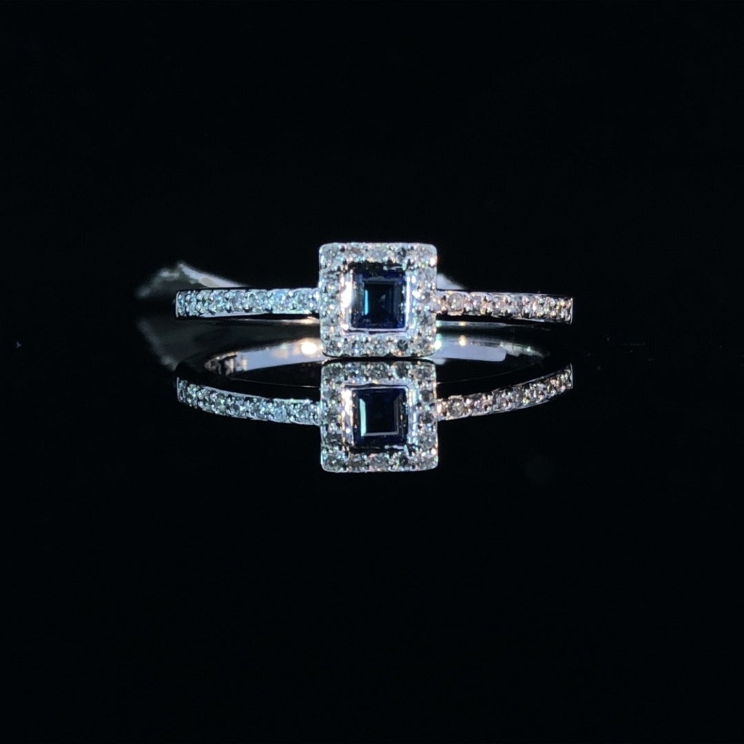 134760 - Sapphire and diamond ring
