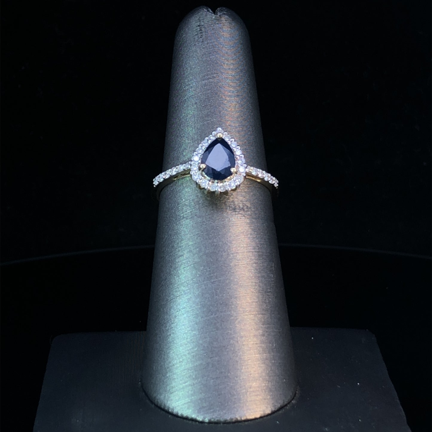159925 - .75 ctw sapphire and diamond ring