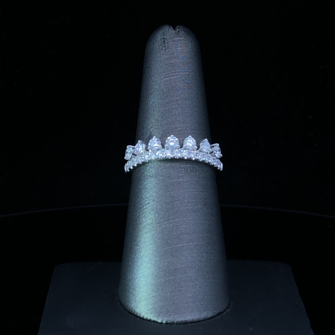 158599 - .66 ctw diamond band