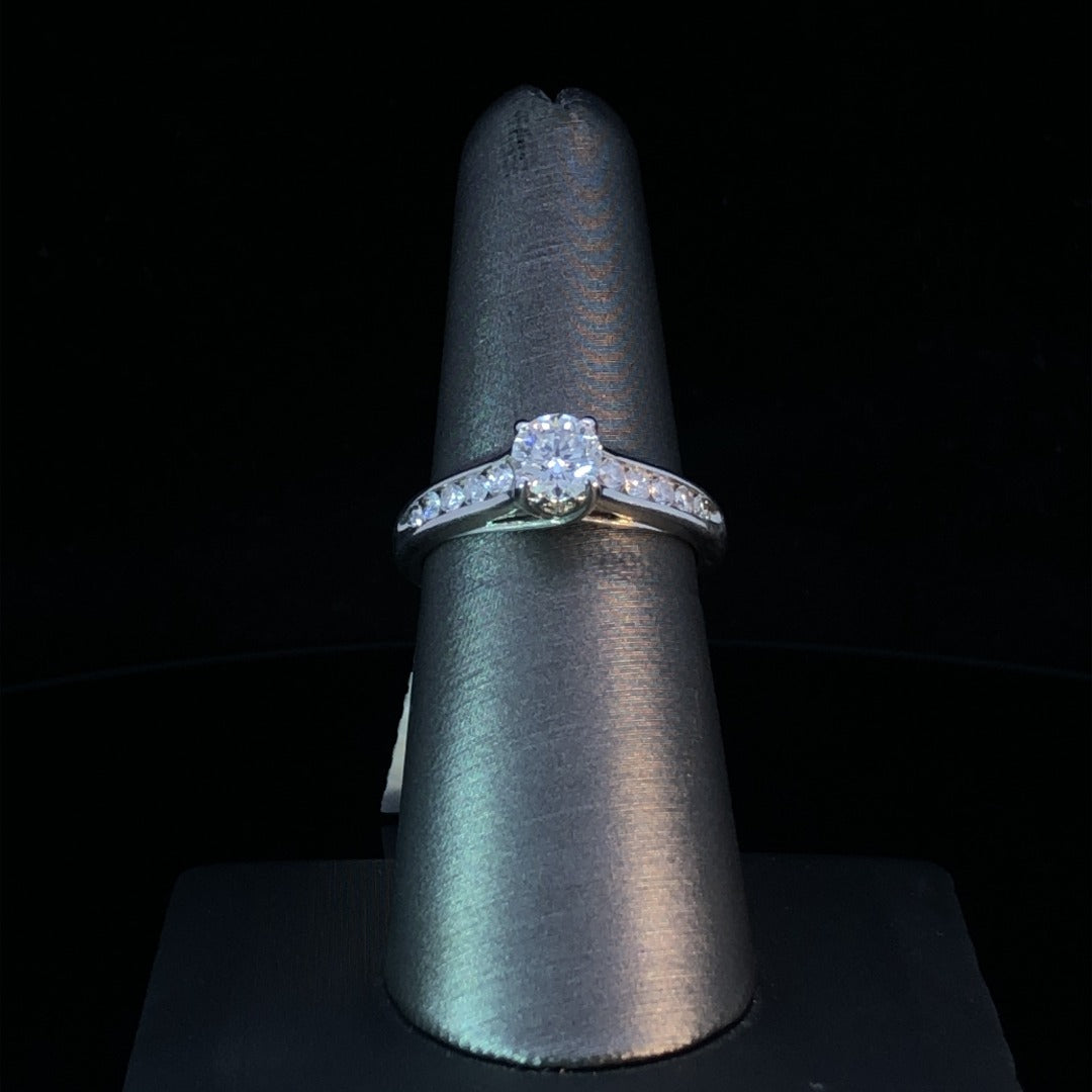 161768 - .74 ctw diamond ring
